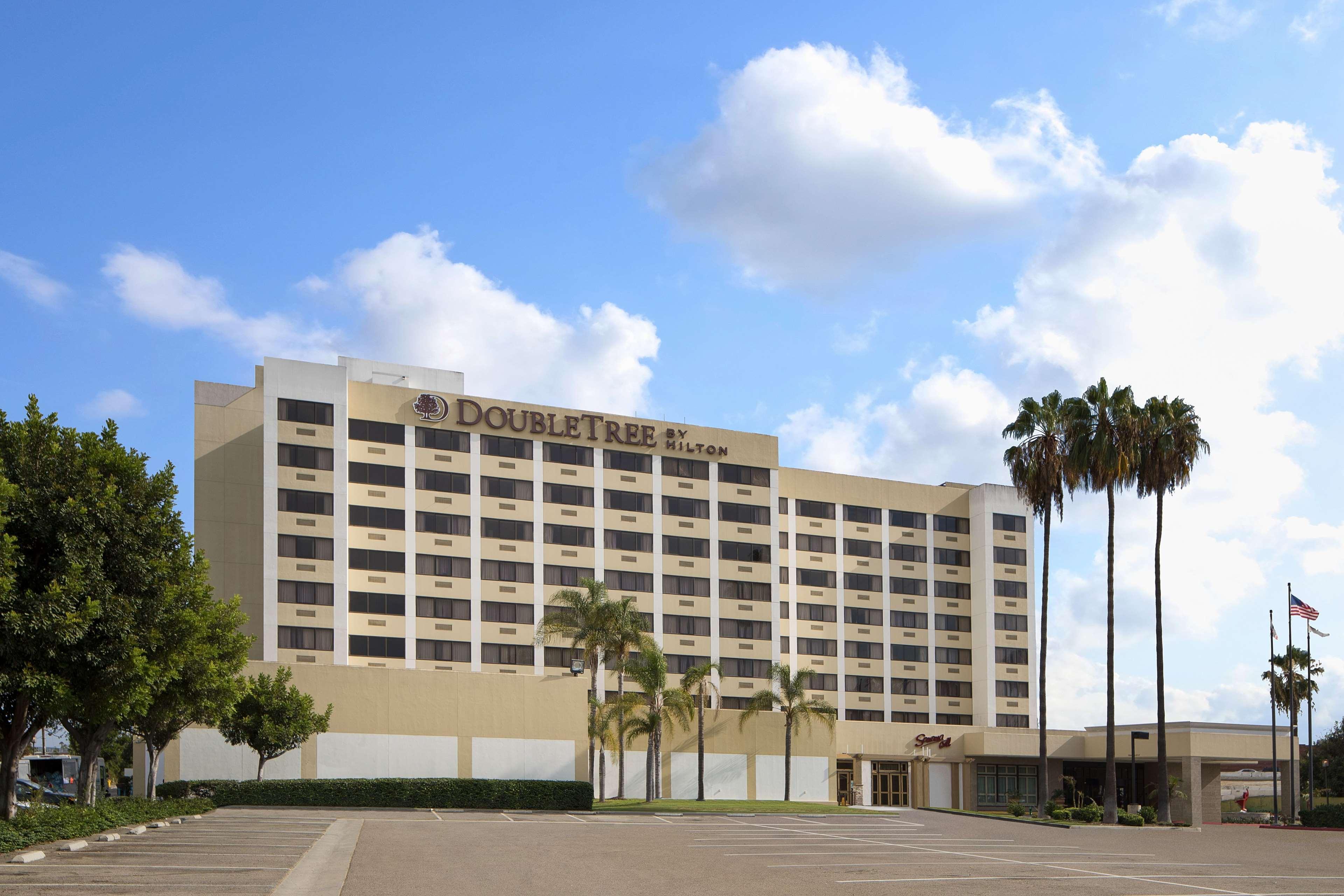 Doubletree By Hilton Los Angeles נורווק מראה חיצוני תמונה